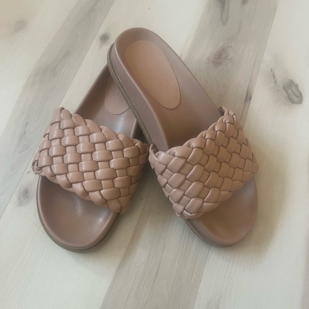 ShuShop Tan Braided Sandals Modern Slide Design